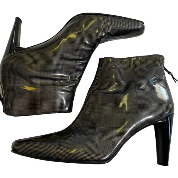 Stuart Weitzman Glossy Black Ankle Boots Size 10